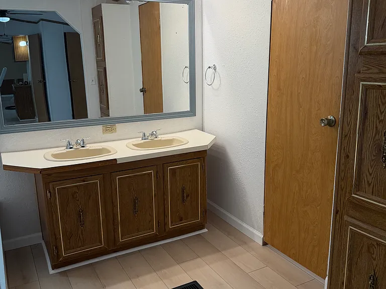 Country Paradise Cir — Photo 11