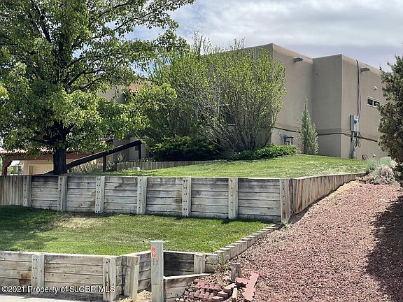 2nd image of 499 Sunrise Pkwy