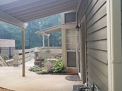 2nd image of 908 Riverview Dr SE