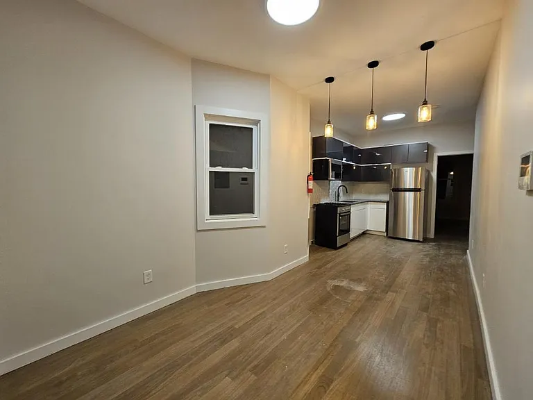 105 Magazine St #2R — Photo 1