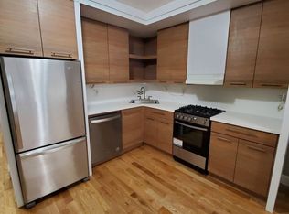 2833 49th St #1, Astoria, NY 11103