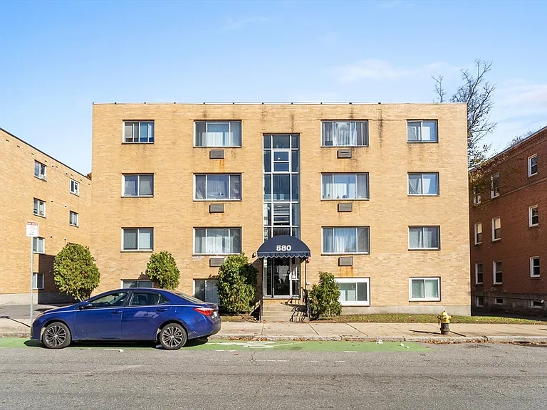 572 Cummins Hwy #16 — Photo 10