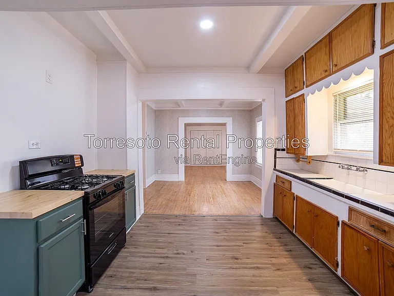 1927 Lee Hall St #A — Photo 7