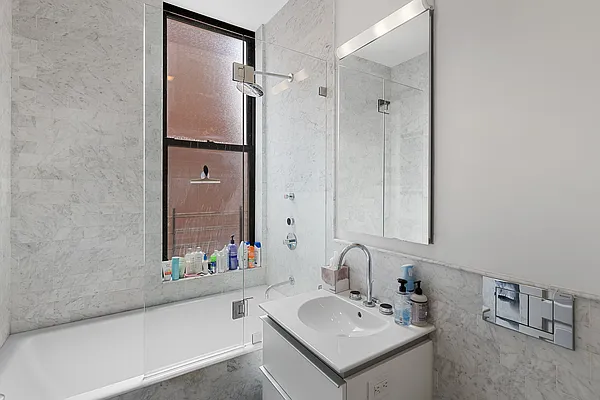 Rented by REAL New York | media 26