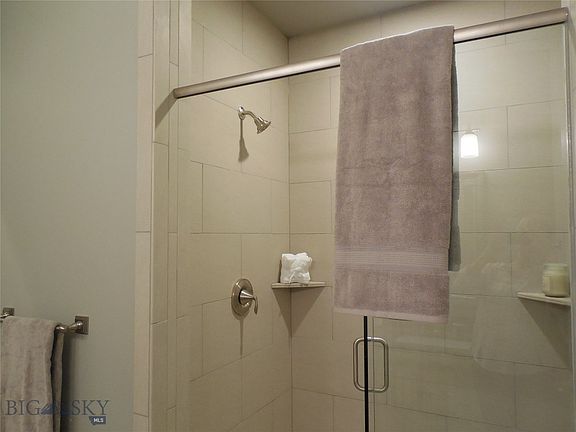 5th image of 2645 Blackbird Ln
