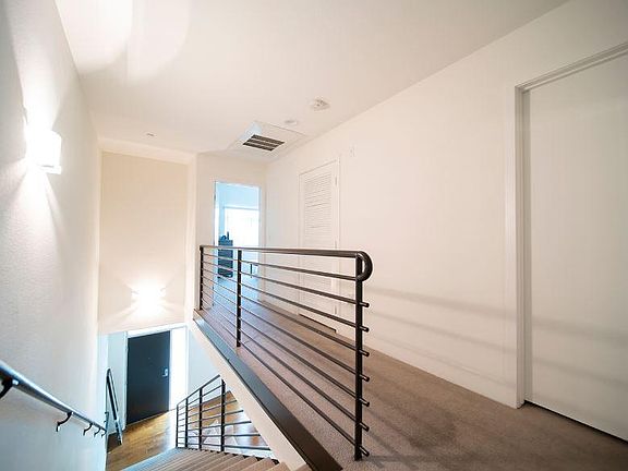 5th image of 730 W Doran St APT 101