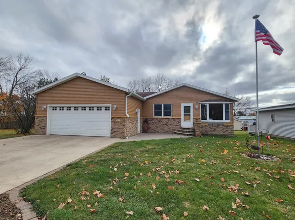 415 1st Ave SE, Plainview, MN 55964