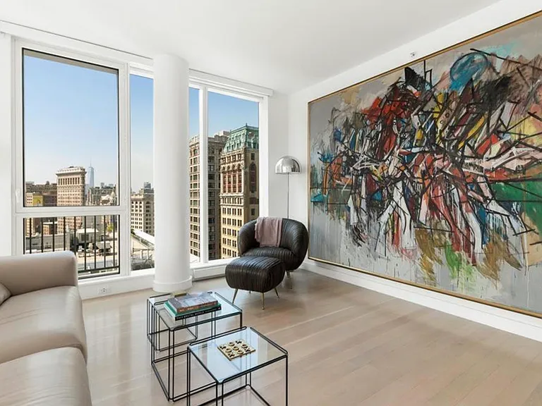 241 5th Ave #19B — Photo 3