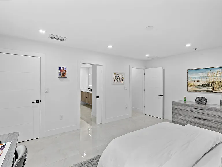 10955 SW 36th St — Photo 12