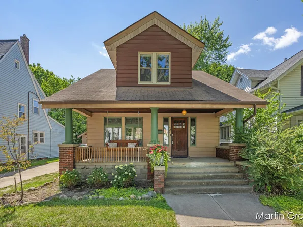 927 Pine Ave NW, Grand Rapids, MI 49504