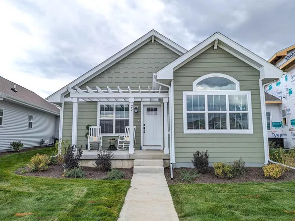 22 Windflower Way, Mount Horeb, WI 53572