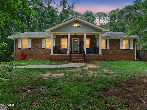 2nd image of 2006 Tallwood Pl