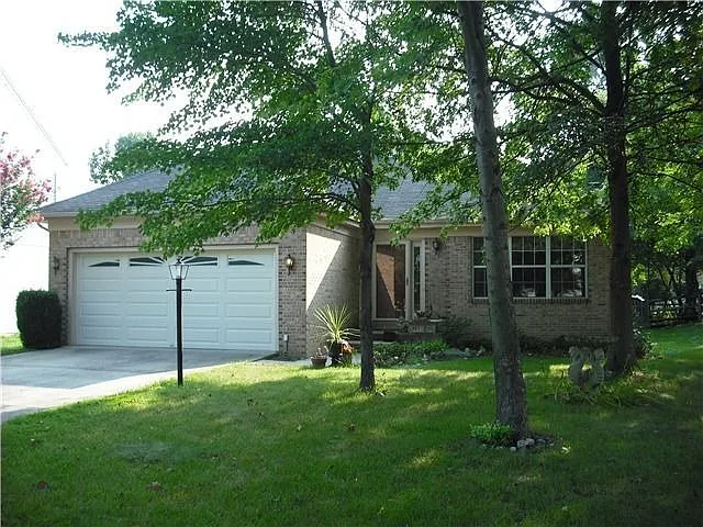 6827 Cologo Ct photo 1