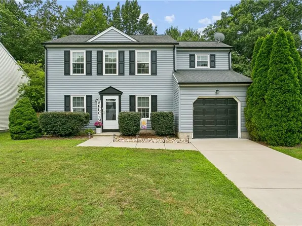 704 Prince Ct, Newport News, VA 23608