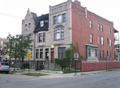 2nd image of 4200 S Calumet Ave