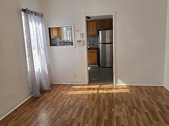 3rd image of 1029 73rd Ave
