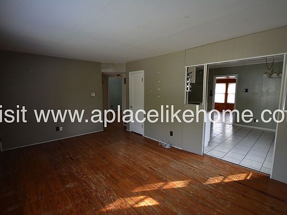 5th image of 2123 Bristow St