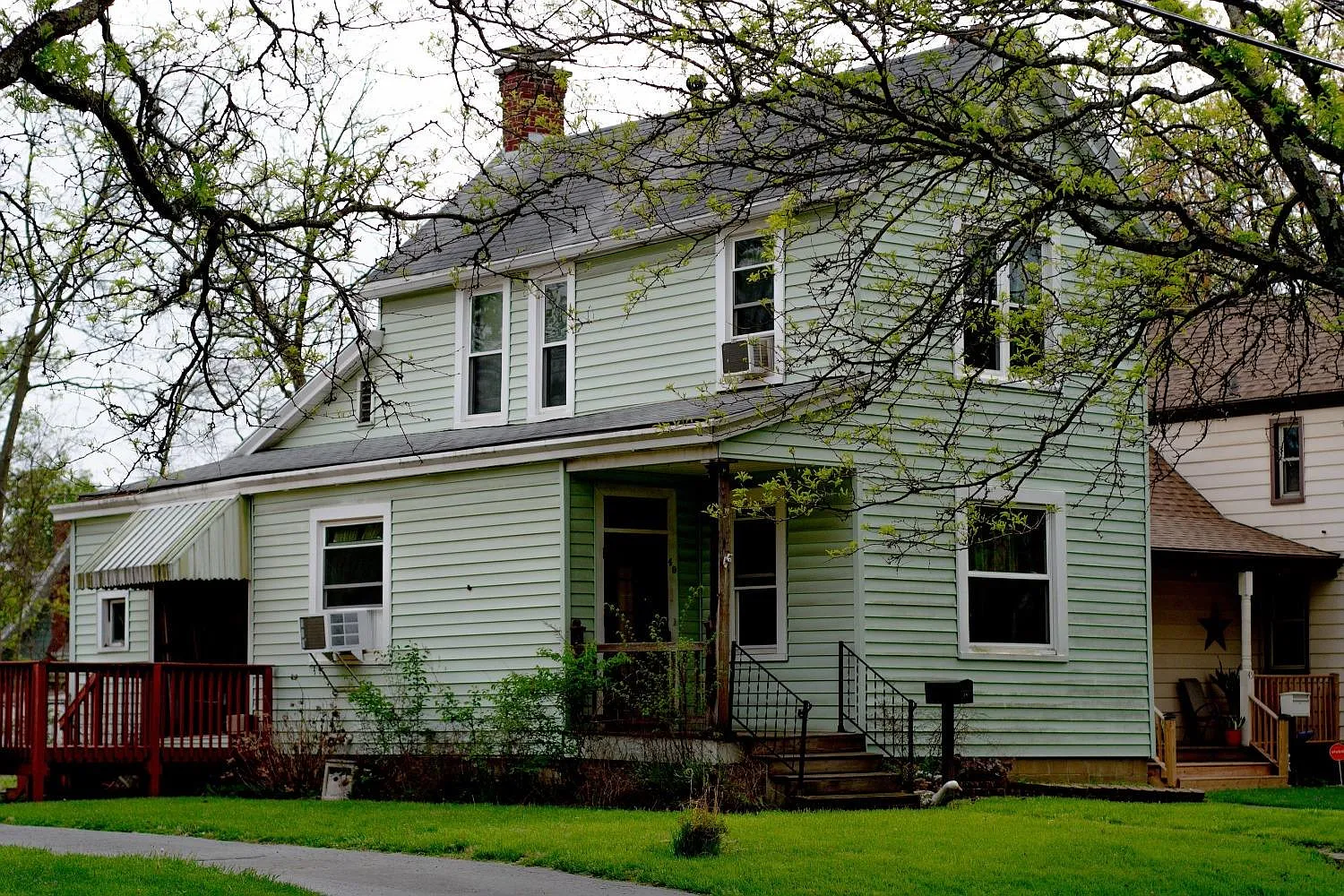 49 Hillsdale Ave photo 1