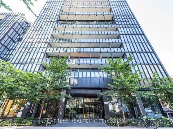 101 Charles St E, Toronto, ON