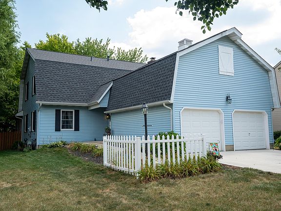 2nd image of 2111 Presley Dr