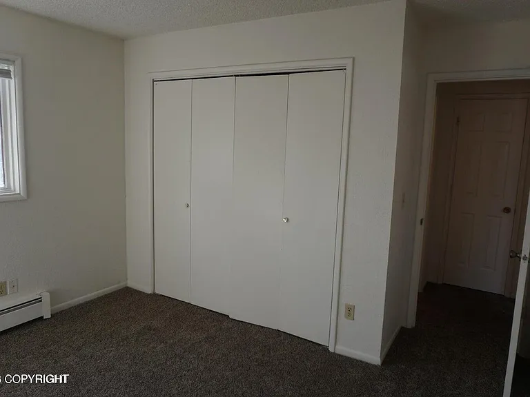 2935 Donington Dr — Photo 13