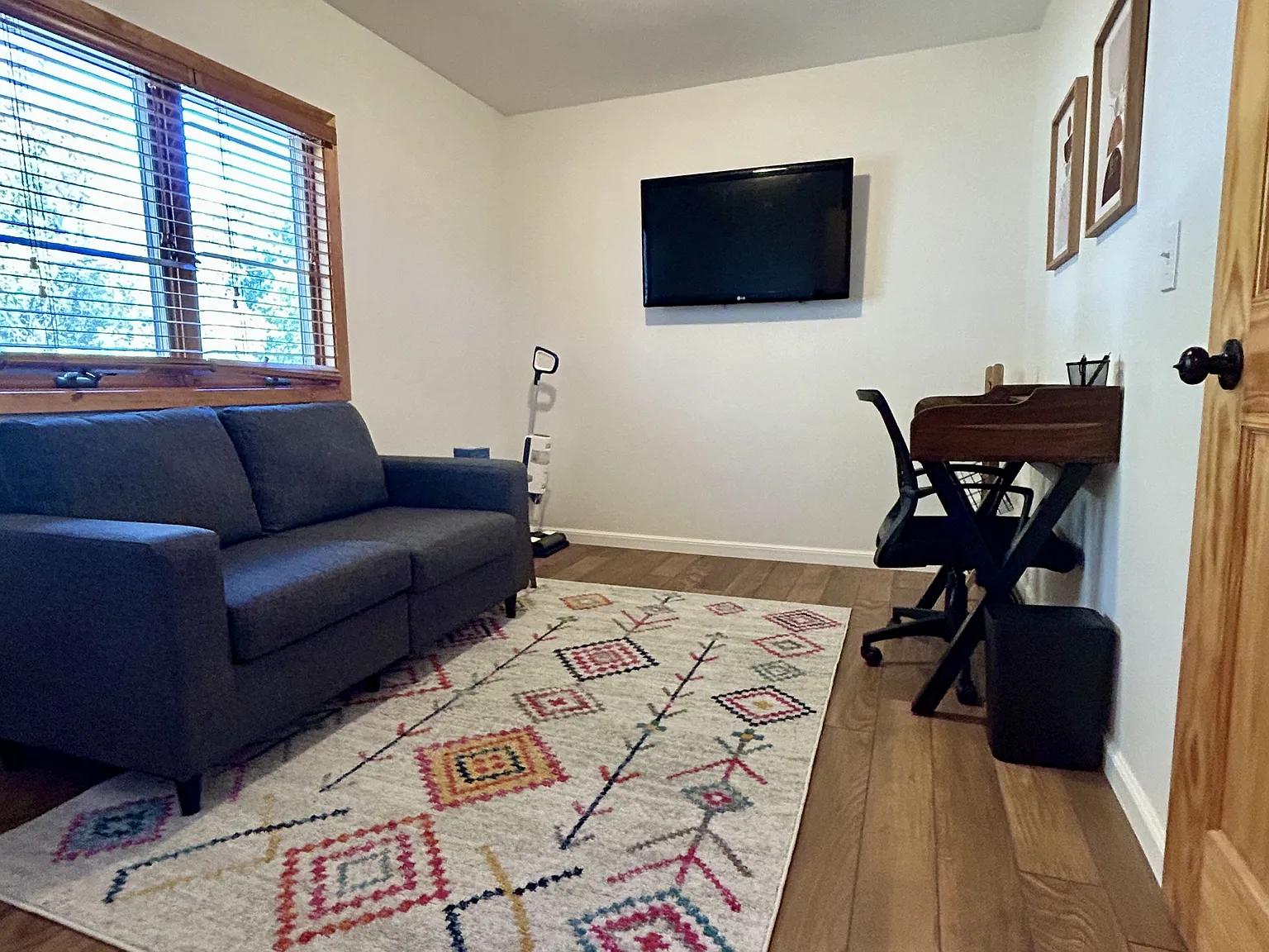 301 1st Ave N - 1 — Photo 4