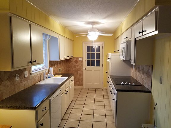 3rd image of 1170 Claiborne Dr