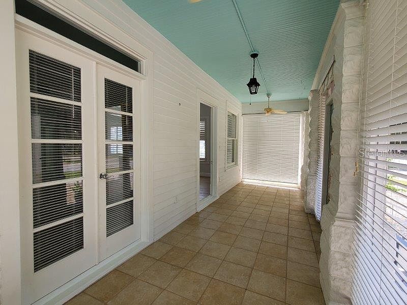 1st image of 461 W Marion Ave #461