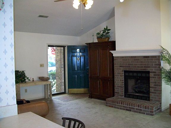 5th image of 733 Wynsom Dr SE