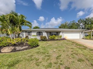 1720 Sandy Ct, Venice, FL 34293