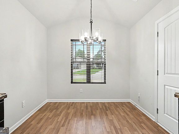 5th image of 2362 Glebe Ct