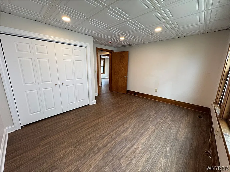 117 W Humboldt Pkwy #A — Photo 8