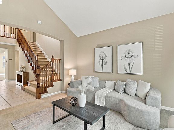 5th image of 692 W Refinado Way