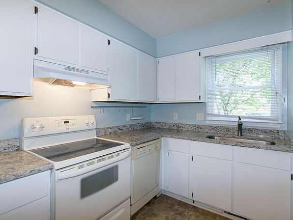 2nd image of 108B Weatherstone Dr
