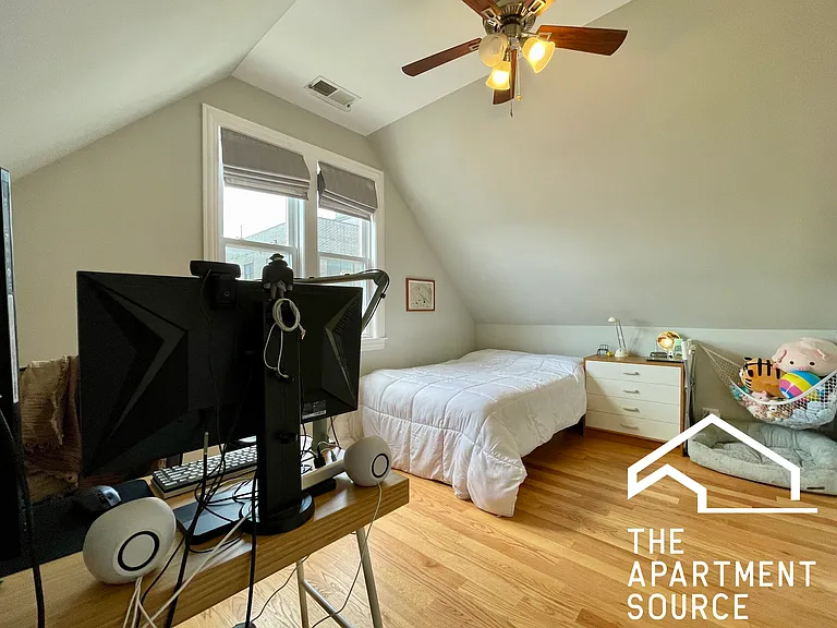 3611 W Wolfram St #2R — Photo 12
