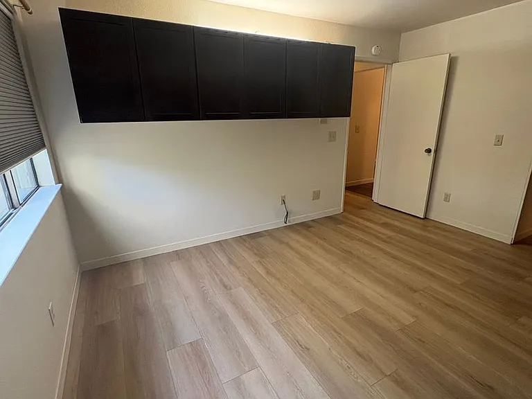 429 Bernice Ln — Photo 14