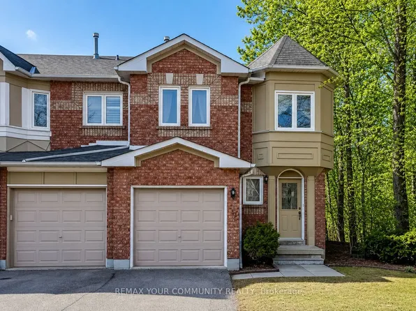923 Caribou Valley Cir, Newmarket, ON L3X 1W9