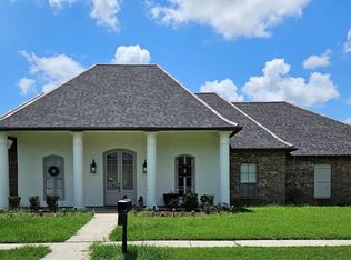 14310 Meadow Ridge Way Dr, Baton Rouge, LA 70817