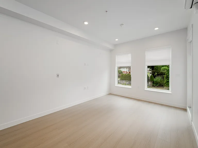 82 1st St #210 — Photo 18