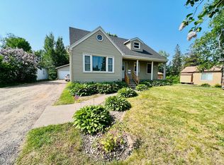 44 W Chisholm St, Duluth, MN 55803
