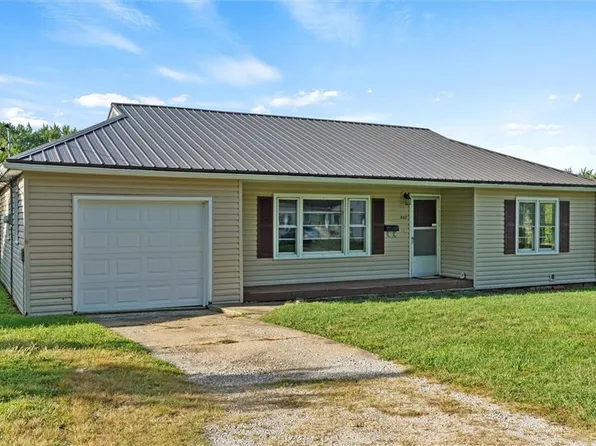 407 E Black Diamond St, Richmond, MO 64085