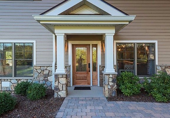 3rd image of 18 Cherrywood Ct
