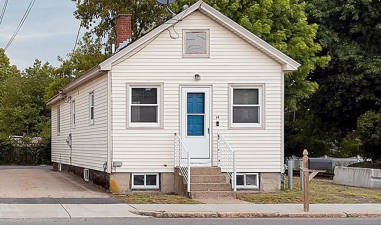 1st image of 14 Hartford Ave E