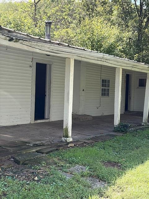 1st image of 2437 Stringtown Rd