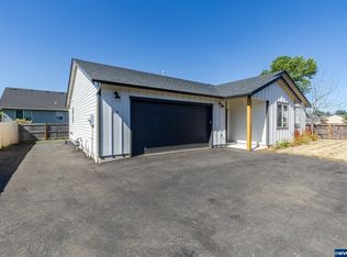 4318 Long St, Sweet Home, OR 97386