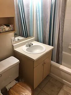 2500 S York St #208 — Photo 3