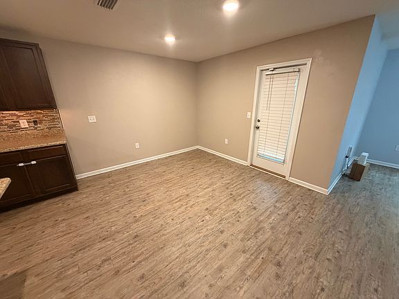 4th image of 9470 Lutoo Ln