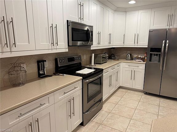 4th image of 10030 Valiant Ct APT 102