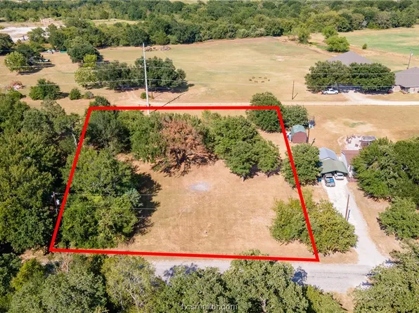 4024 Grapevine Dr, Bryan, TX 77807