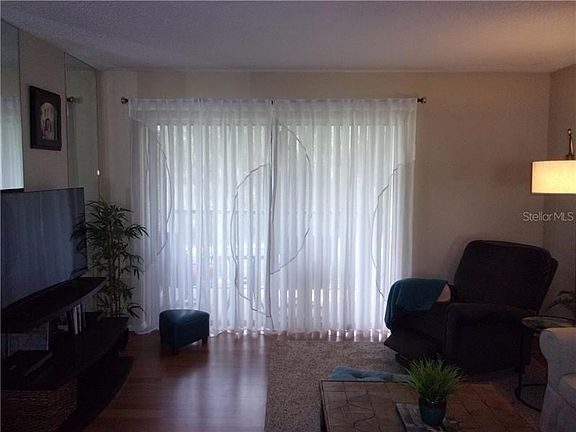 4th image of 278 Cypress Ln
